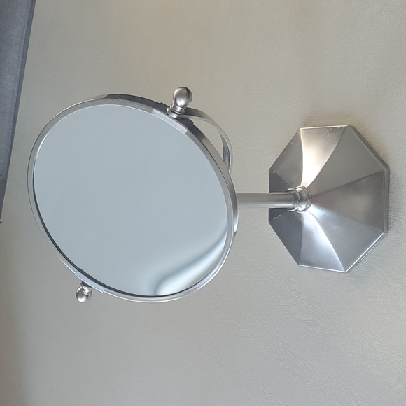 Makeup Mirror in brushed nickel - Picture 3 of 3